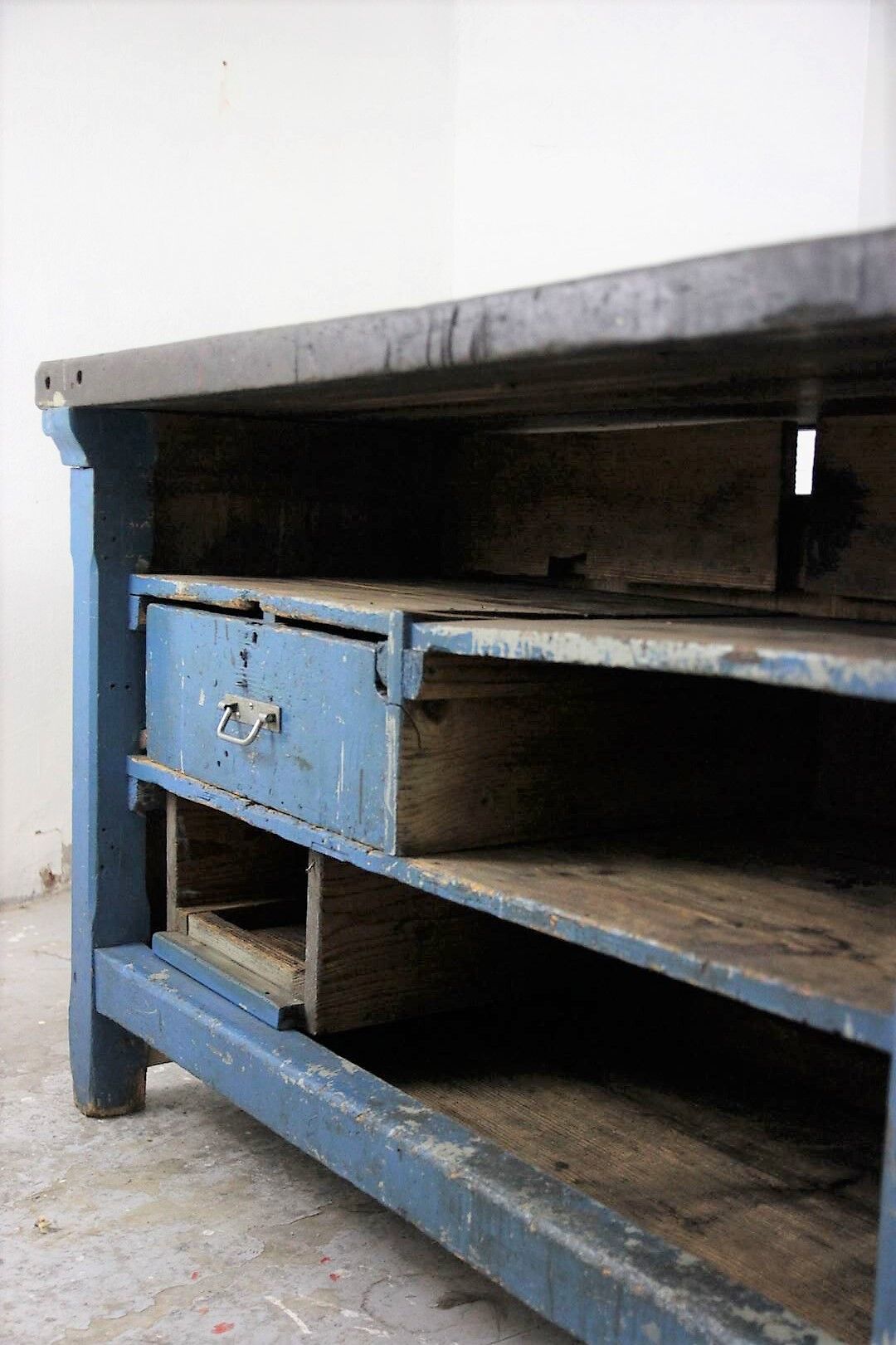 Industrial workbench in oak