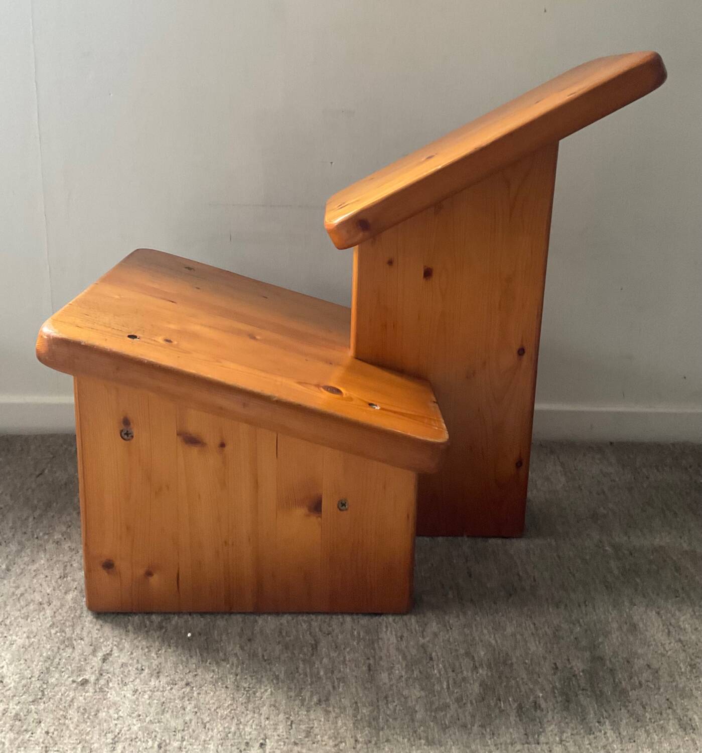 Chaise vintage en pin massif