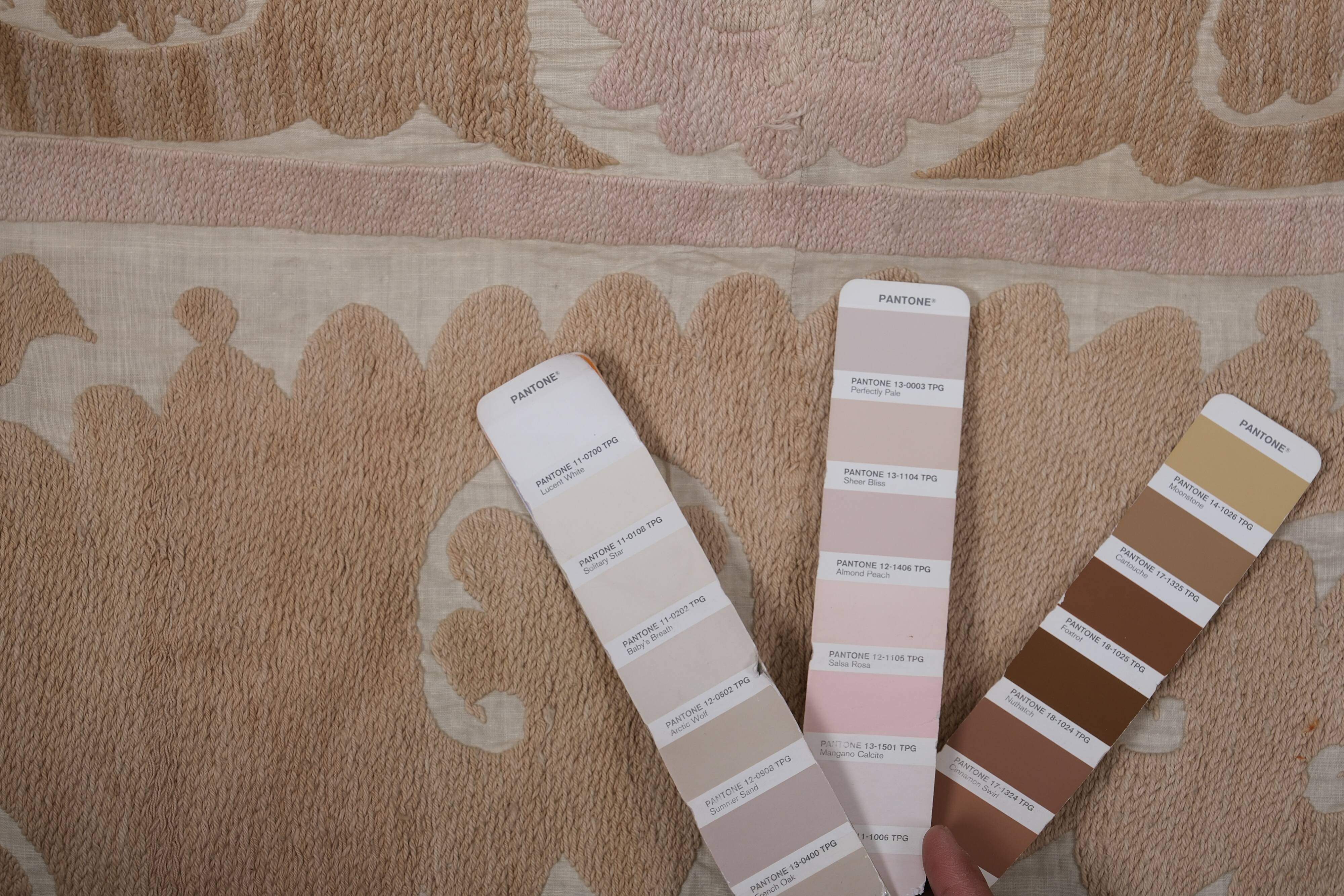 Hand knotted rug, vintage turkish rug 148x167 cm