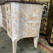 Raw dresser Louis XV style
