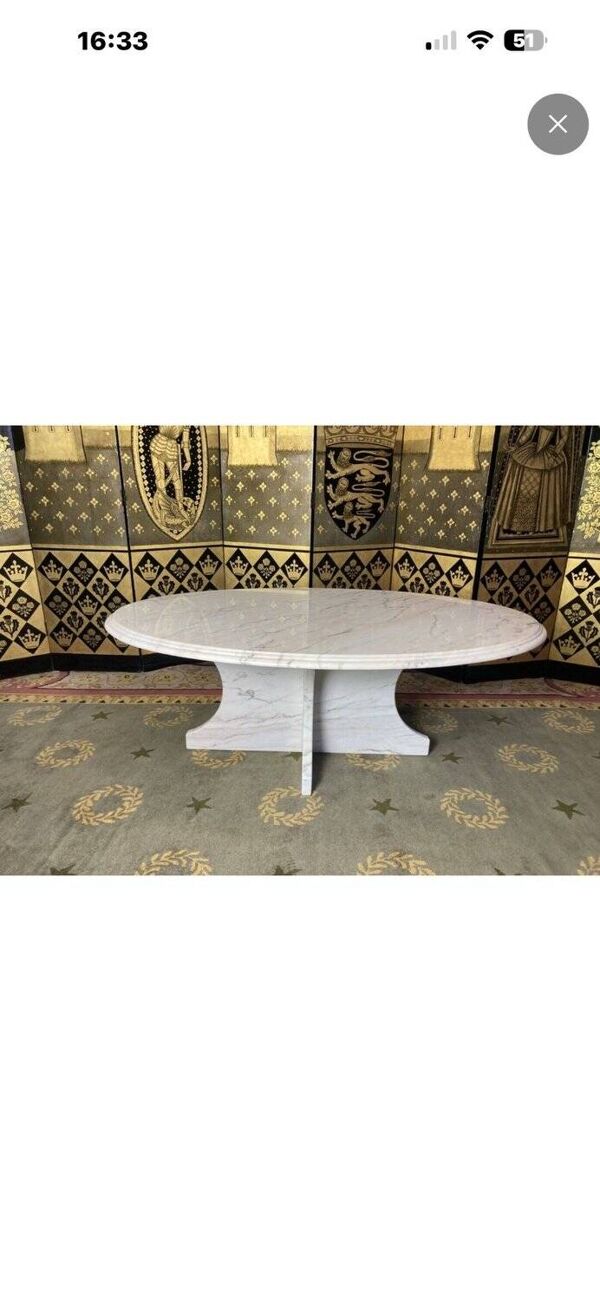 Table basse ovale en marbre de Carrare – Design italien années 70