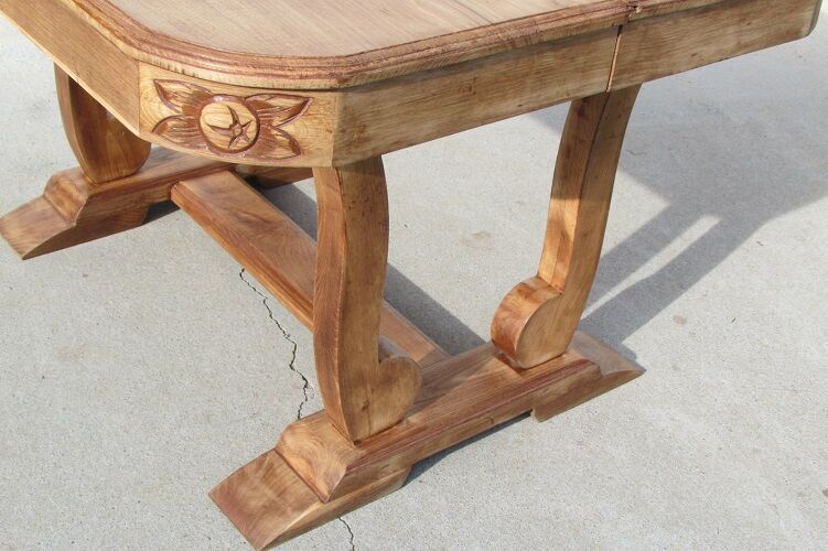 Art Deco table, cradle foot, opening, up to 18 people