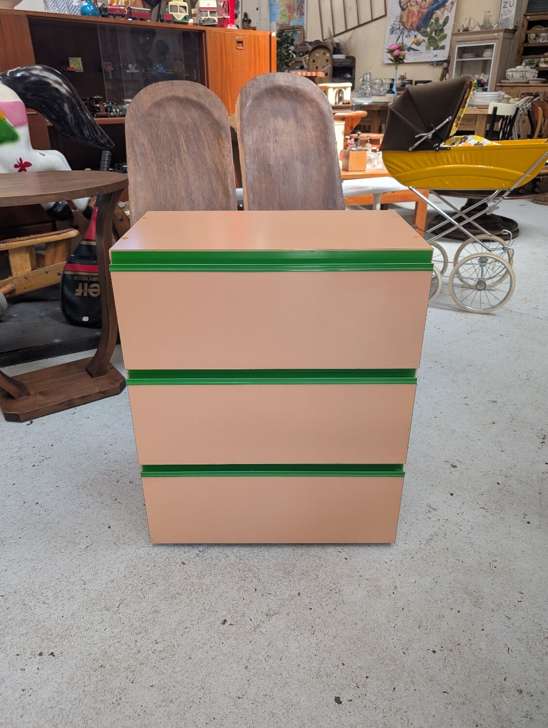 Small chest of drawers