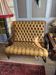 Canapé capitonné style Chesterfield