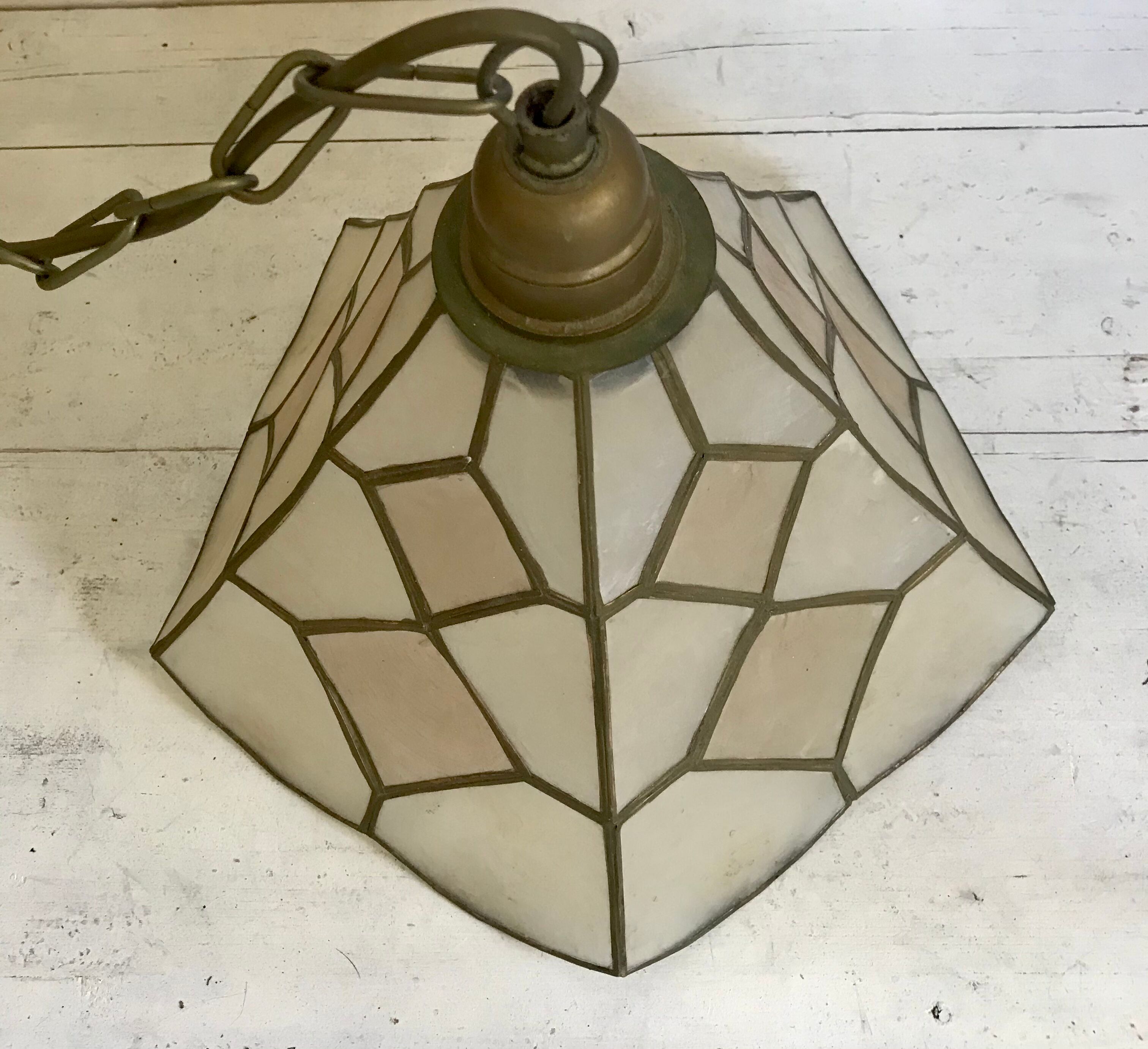 Vintage mother-of-pearl suspension