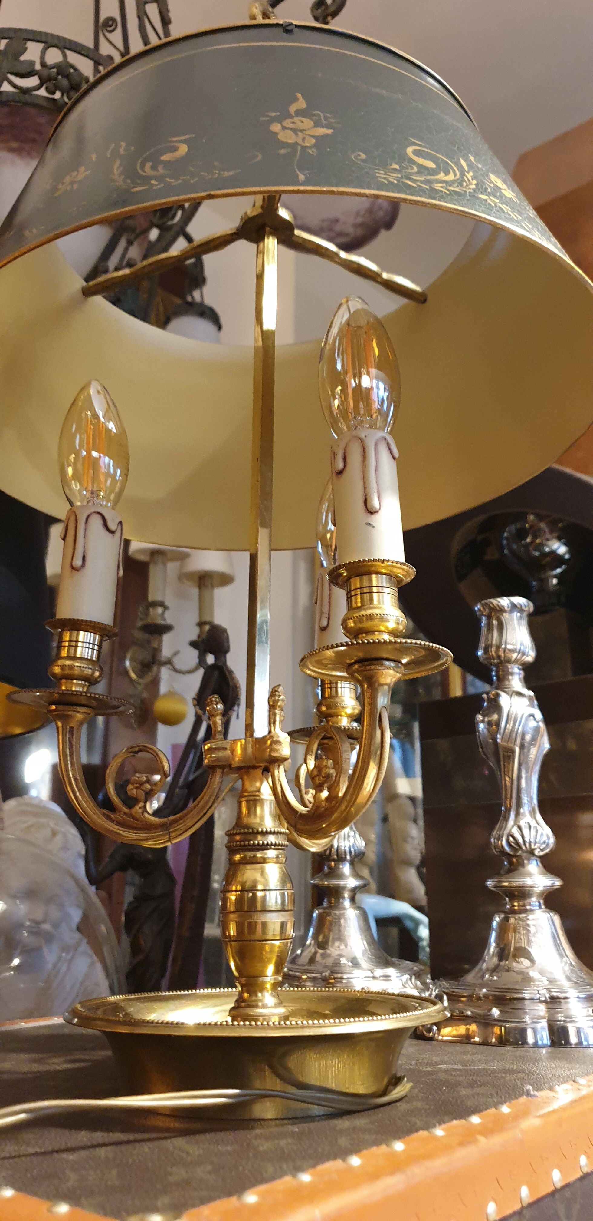 Hot lamp 3 golden metal lights