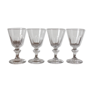 4 verres à pied à vin