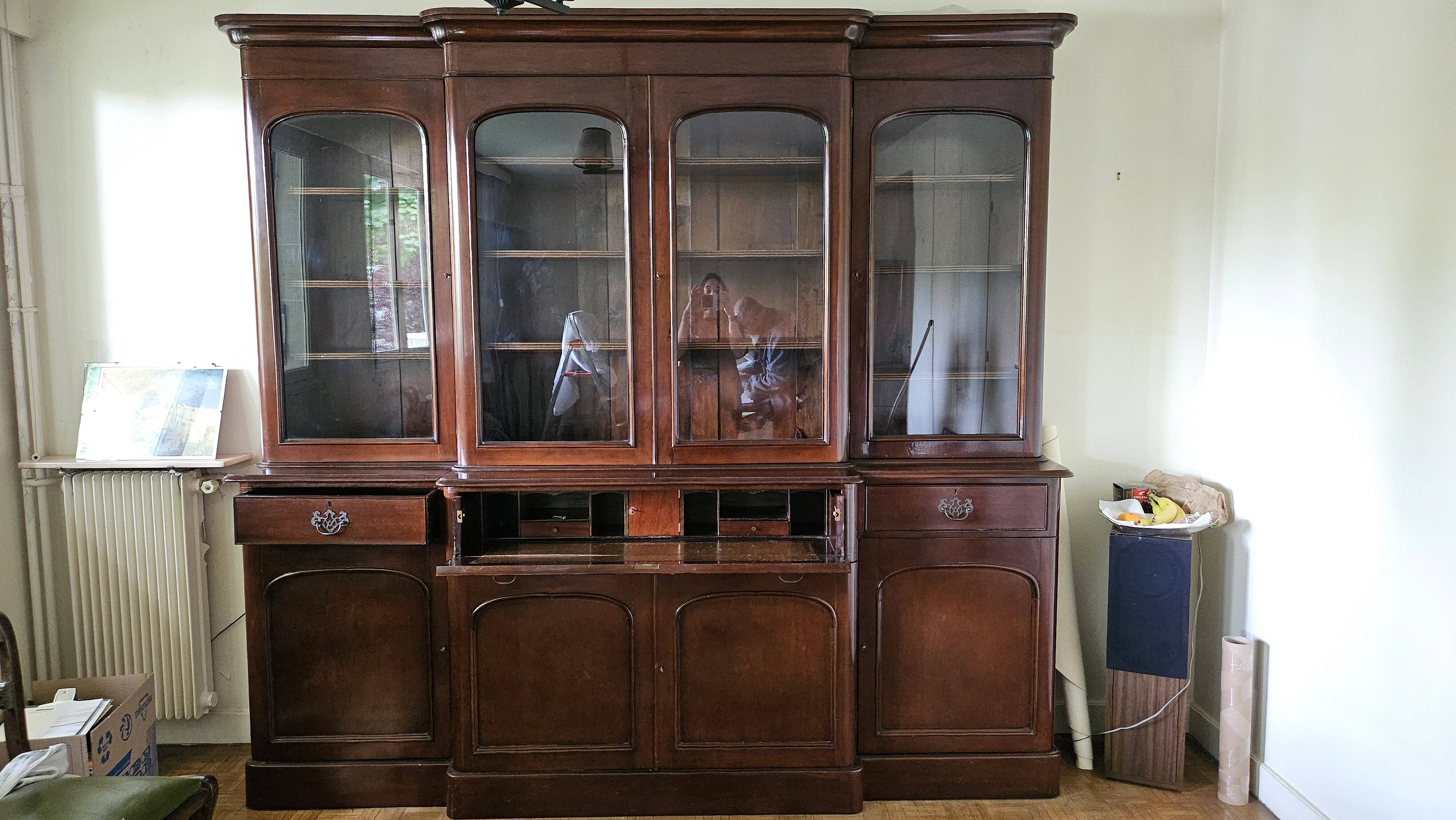 English library showcase and secretary
