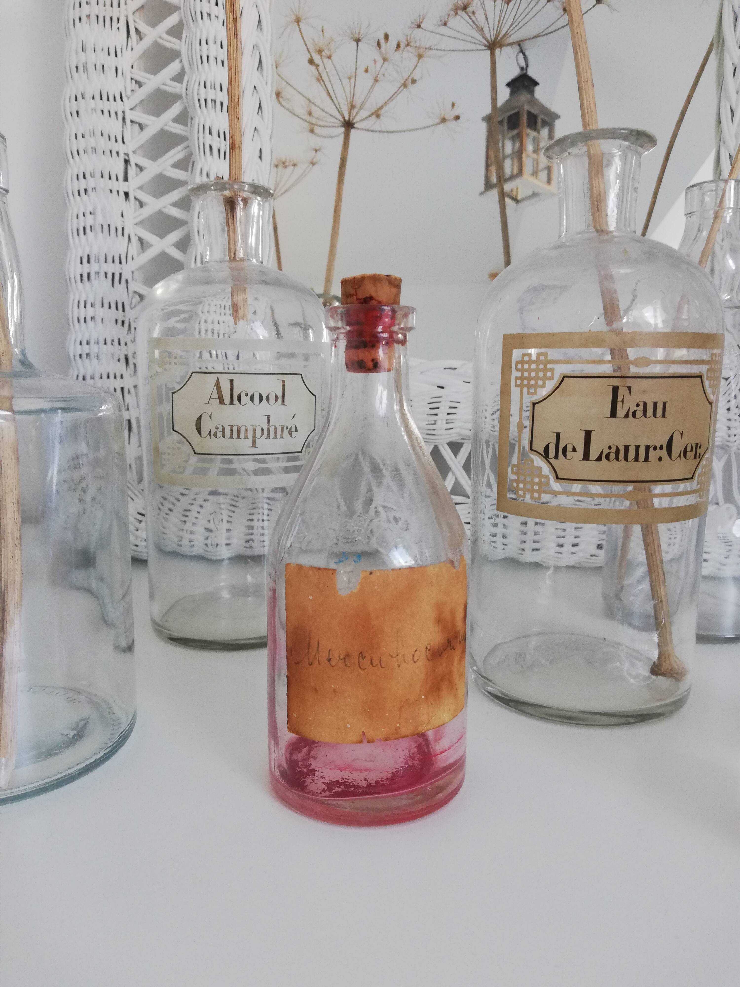 Bottle from the hospitals of Paris