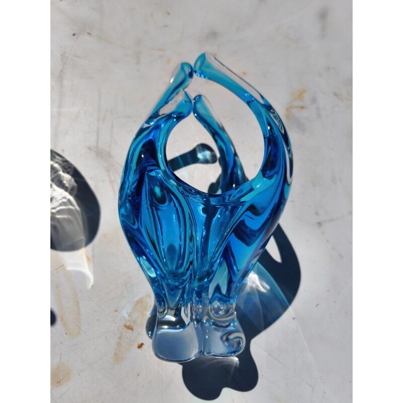 2 blue crystal and blown glass pocket vases