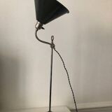 Articulated desk lamp