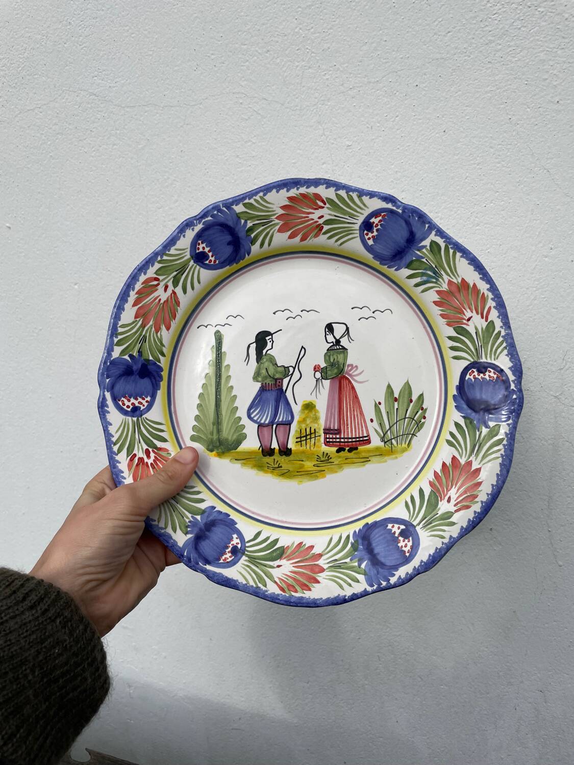 Quimper Breton decorative plate