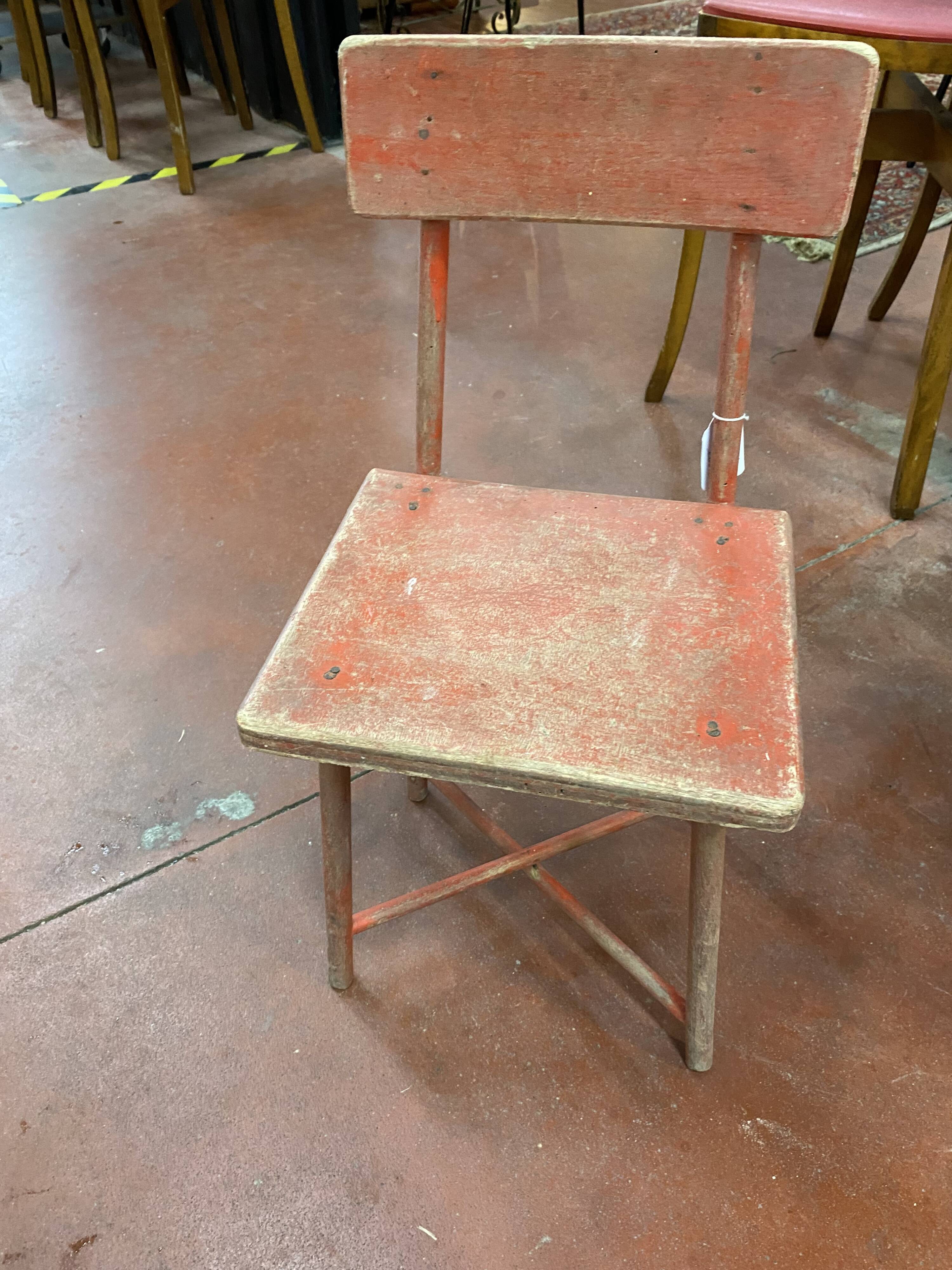 Set of 2 children's chairs
