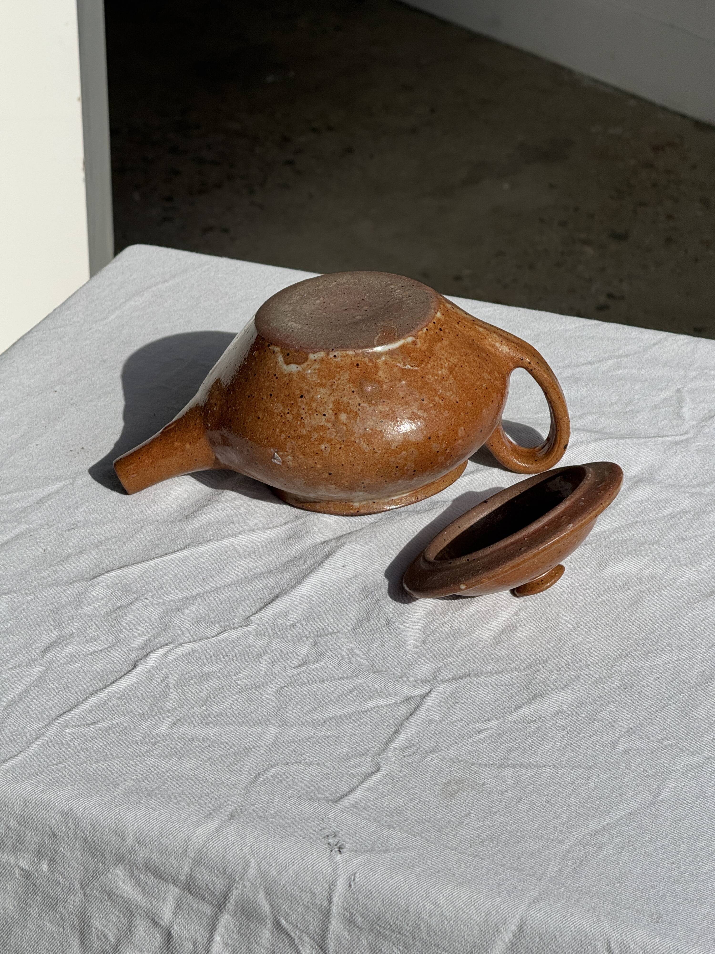 Mini teapot in stoneware H13 D15