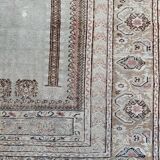 Tapis ancien de prière turc ghyordes 122x145 cm