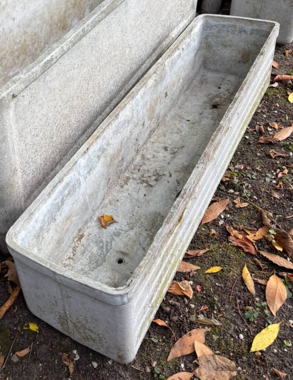 Set of 4 fibreglass planters by Willy Guhl
