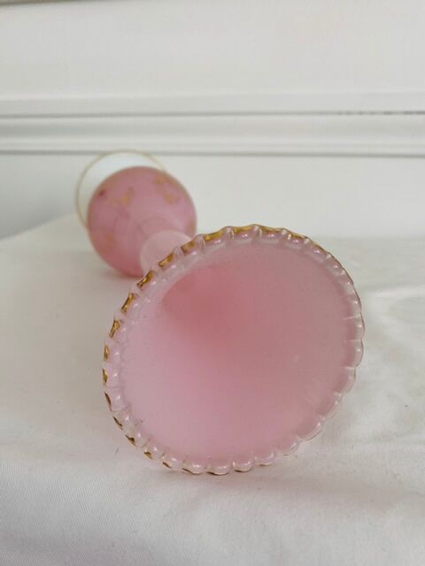 Pink opaline soliflore vase
