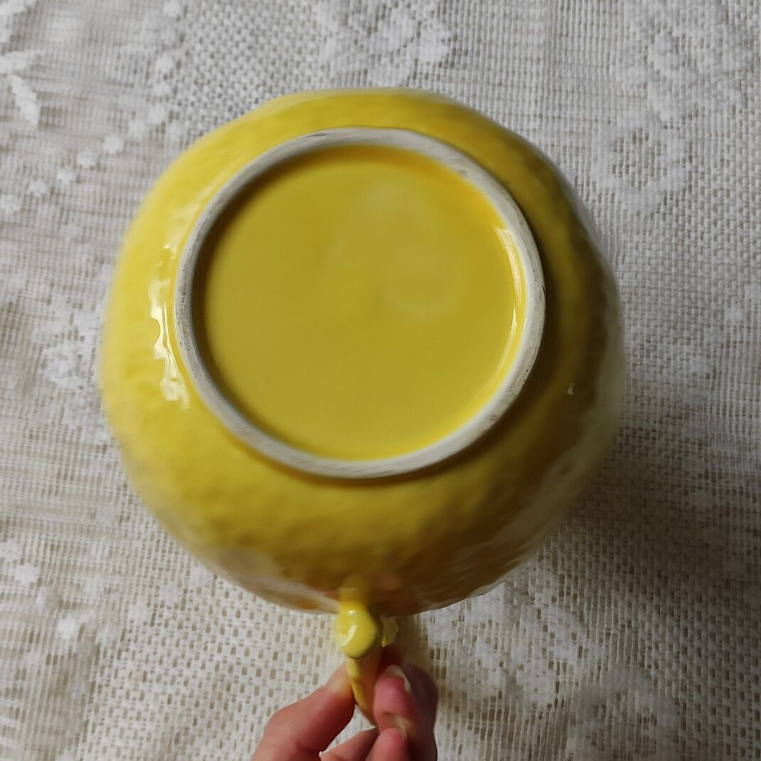 Pichet faïence citron