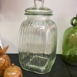 Airtight in striated glass candy