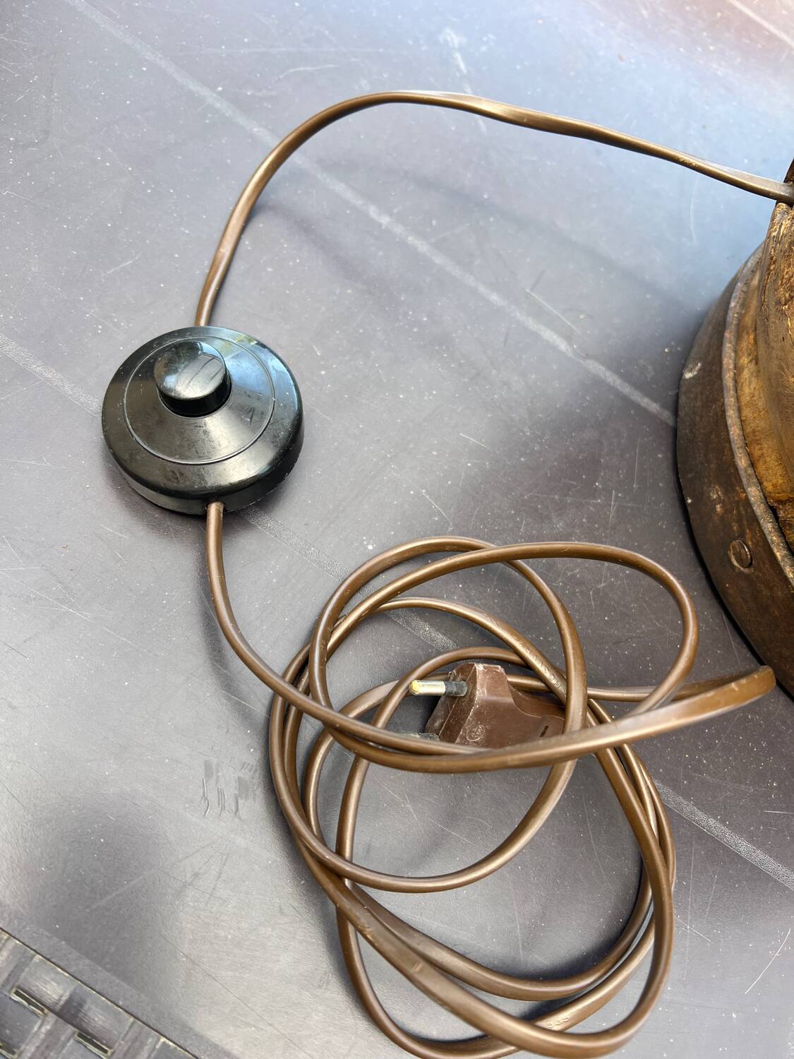 Vintage wooden lamp – base made from a plough wheel hub