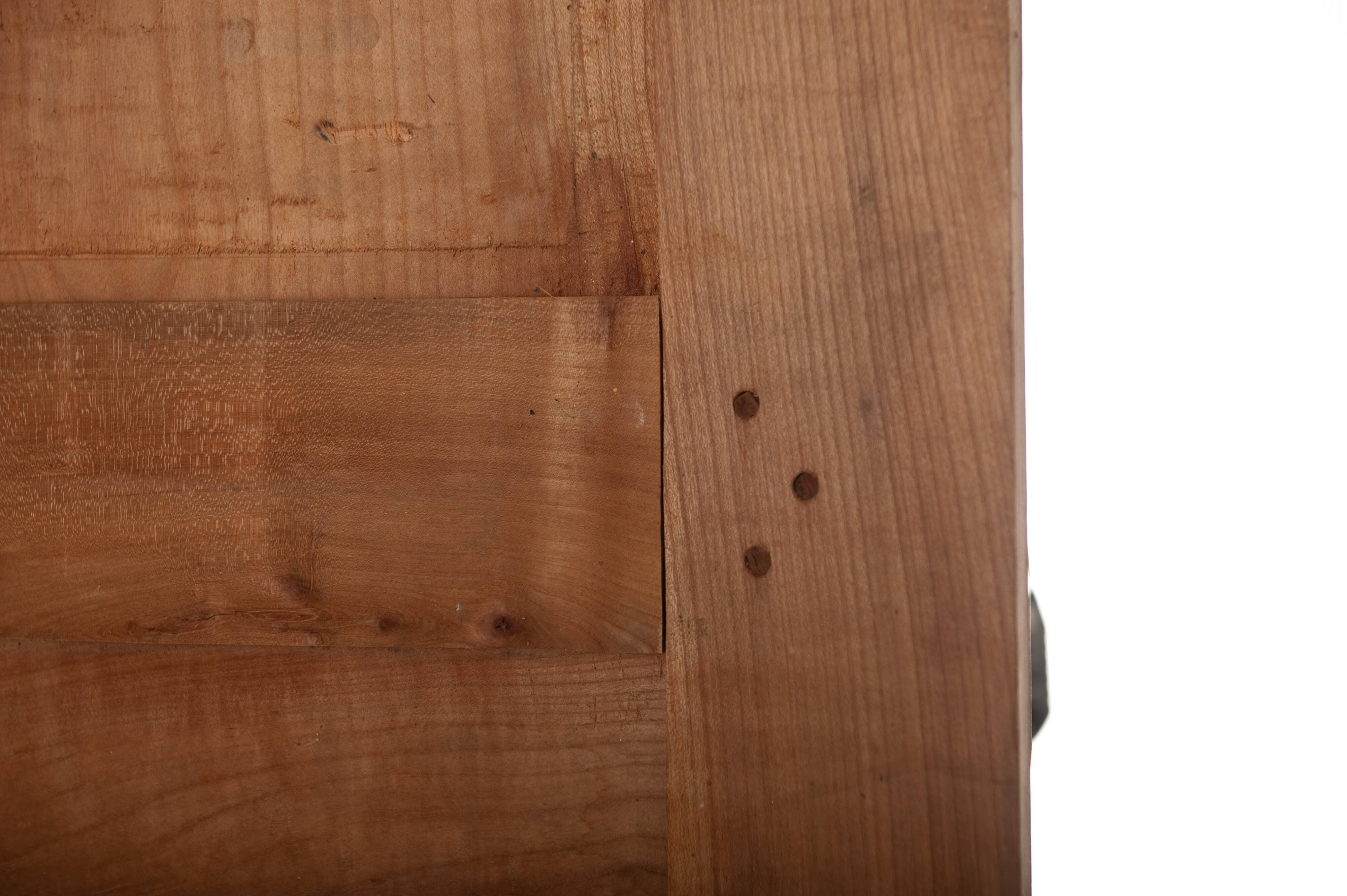 Ancienne Porte en bois de merisier du 18e n°1