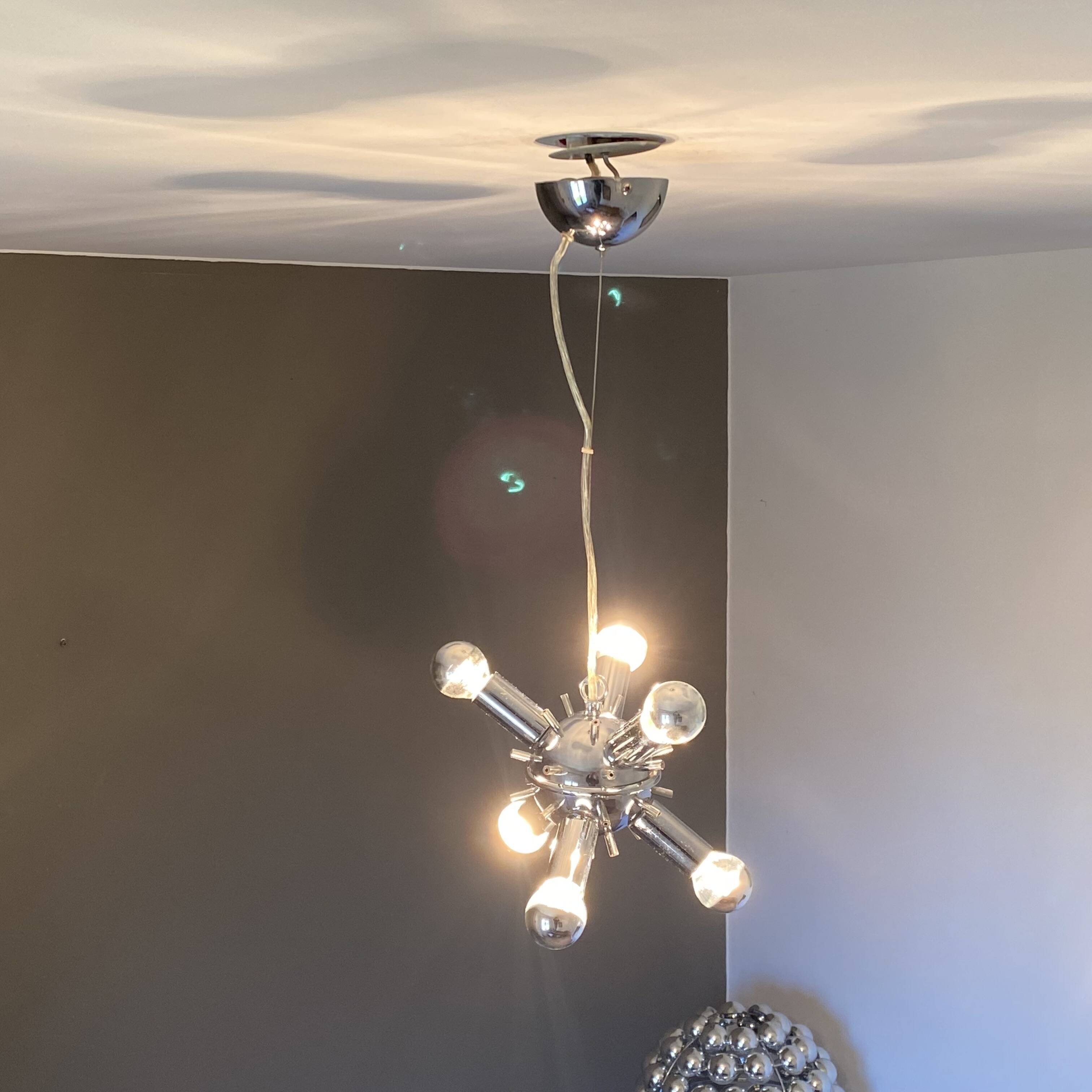 Suspension Spoutnik. 1980. Space age.