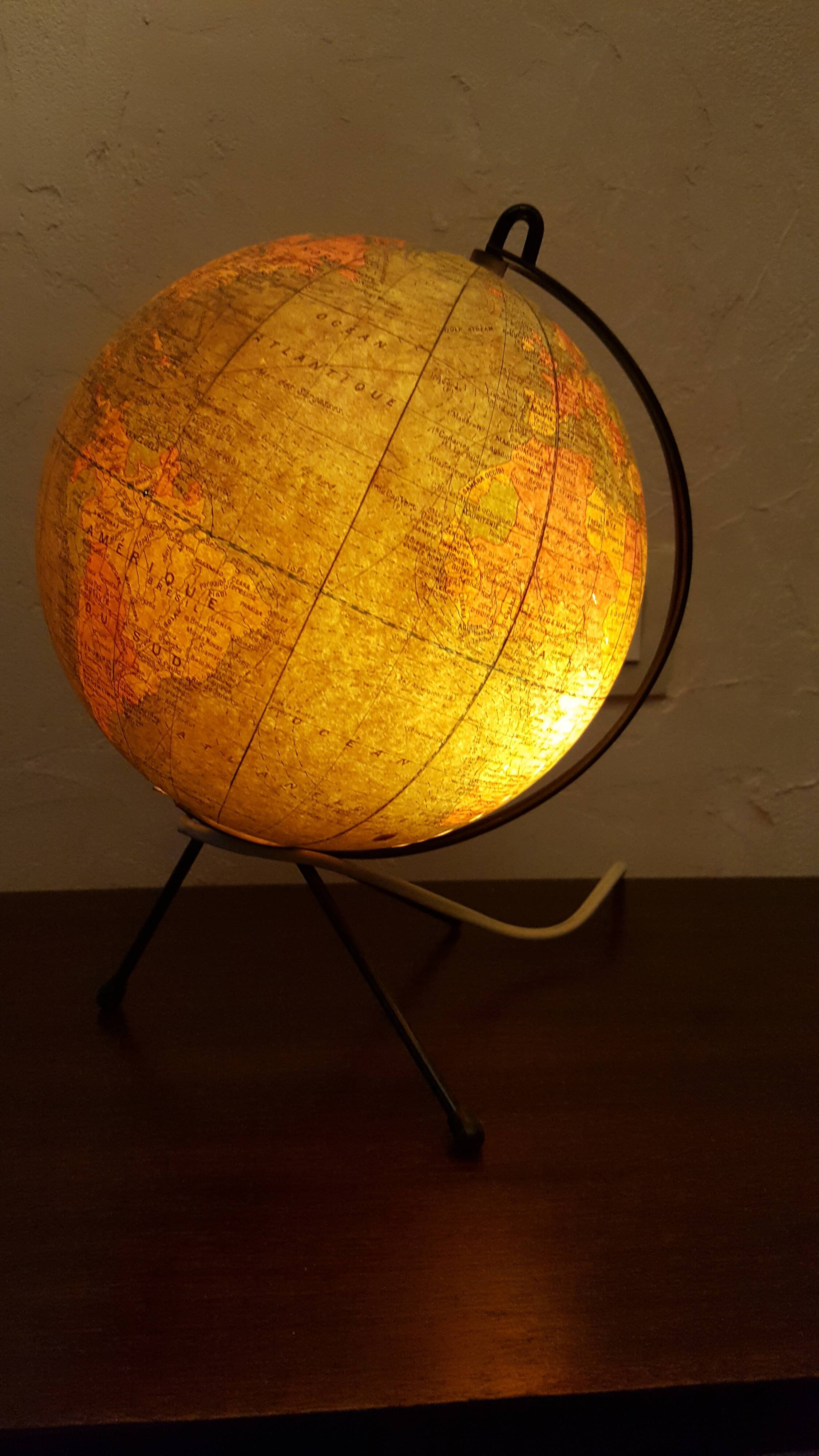 Globe terrestre en verre annee 50/60