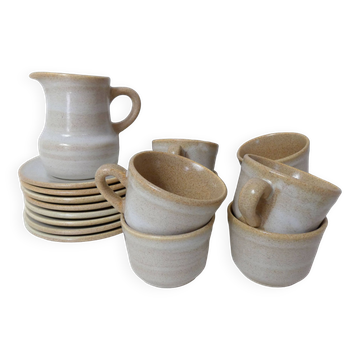 8 vintage stoneware cups