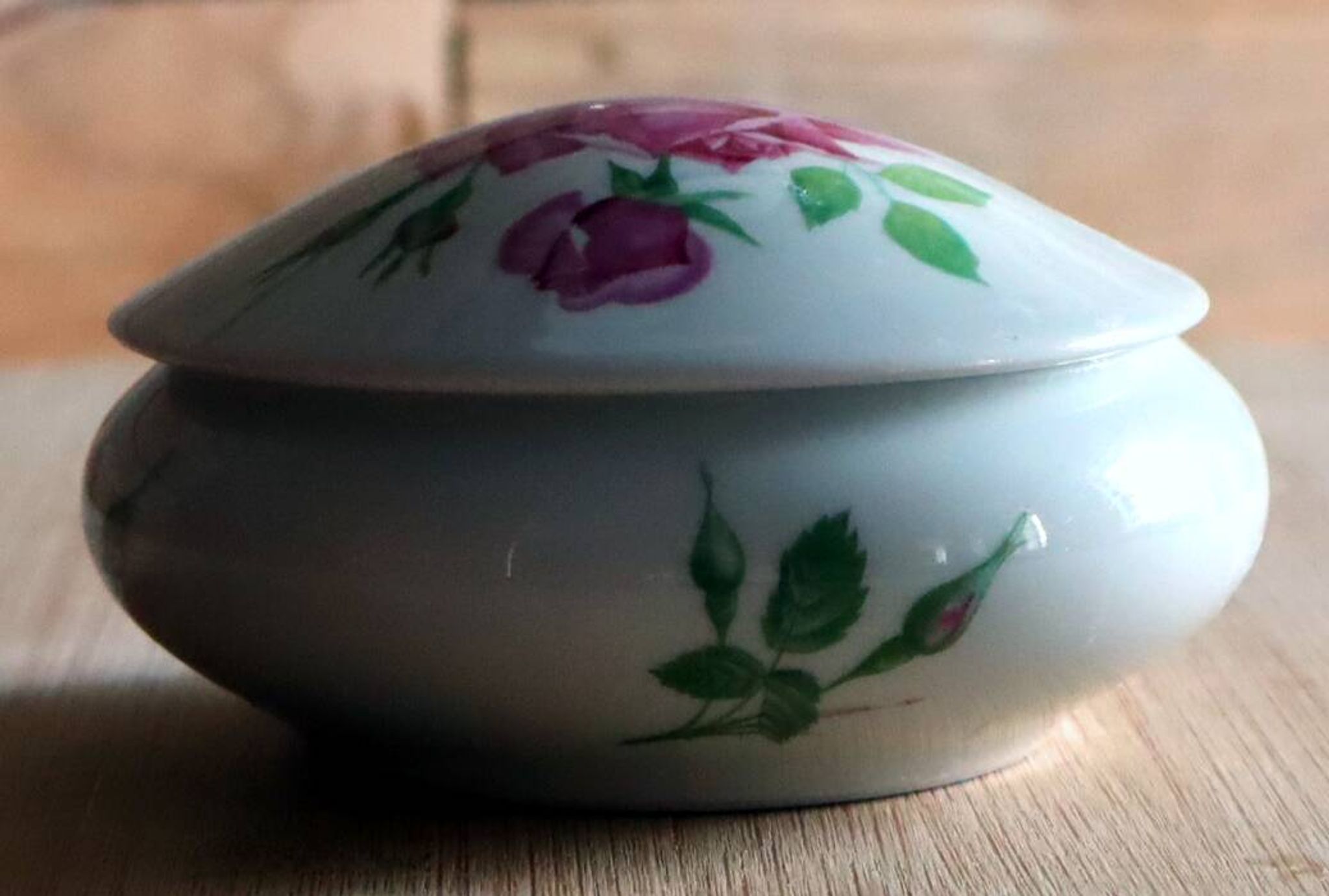 Limoges porcelain jewellery box bonbonnière - Coumot-Labesse