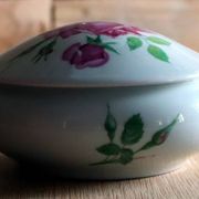 Limoges porcelain jewellery box bonbonnière - Coumot-Labesse