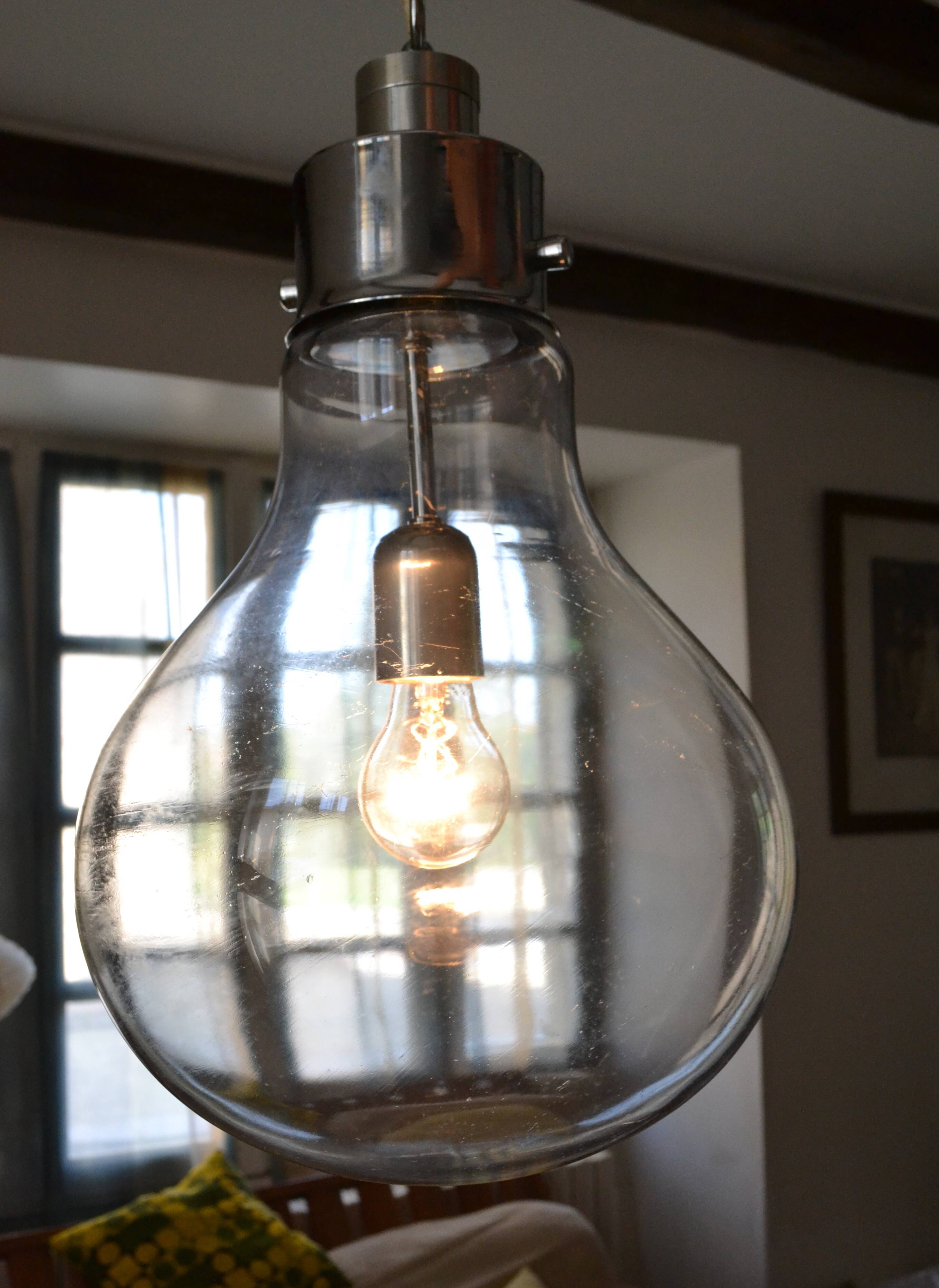 Suspension bulb Delmas