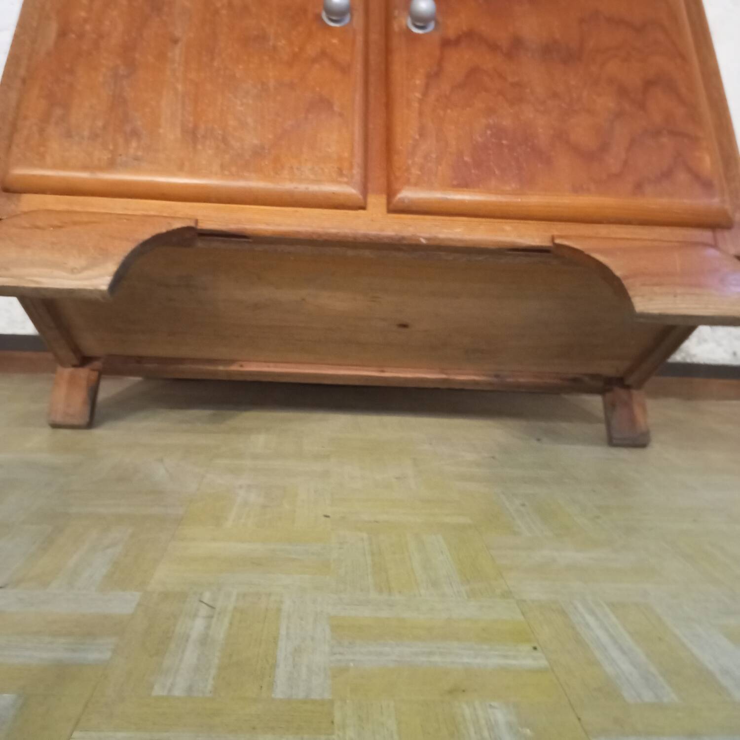 Retro kitchen buffet