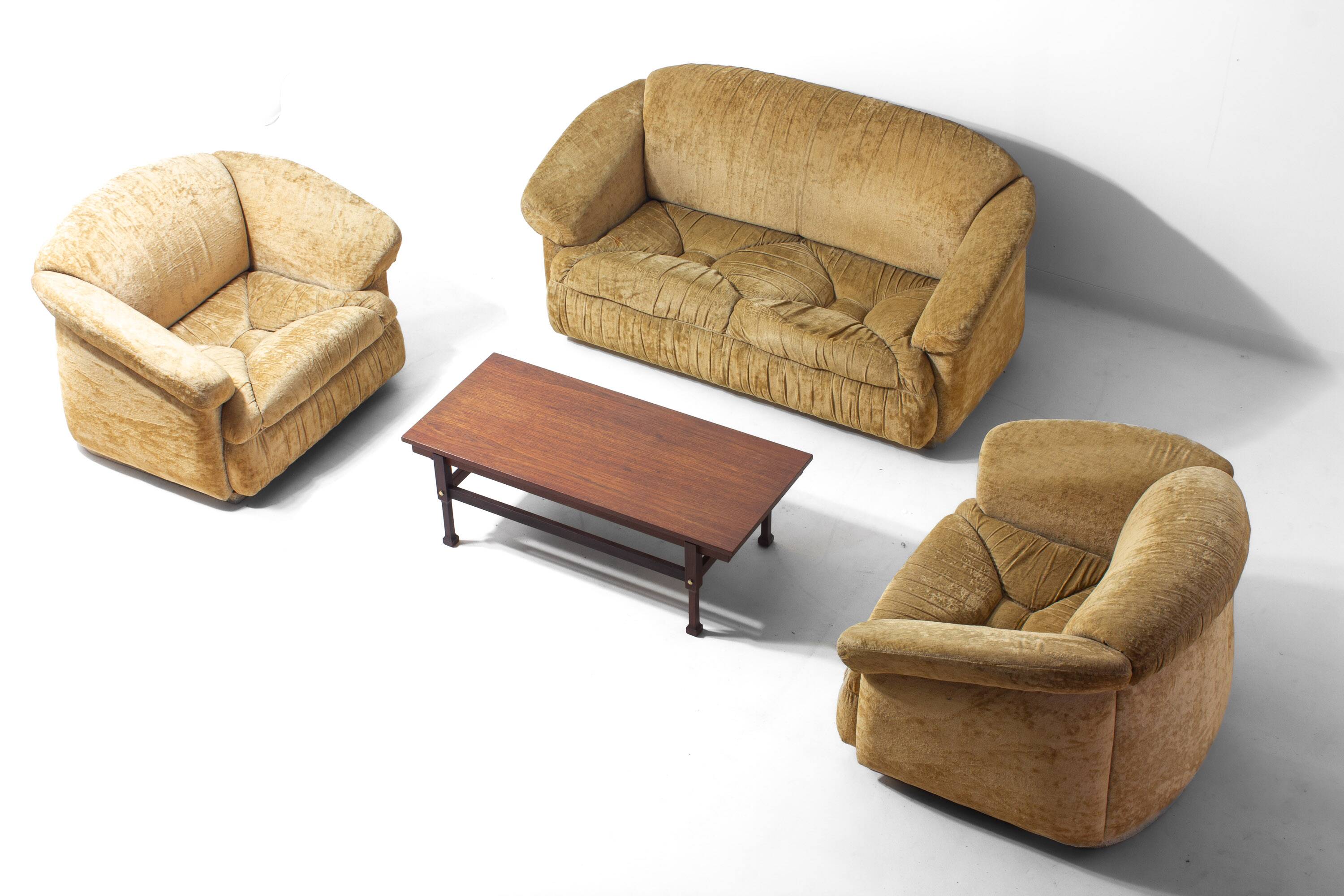 Italian two-seater sofa in beige velvet, 1970s