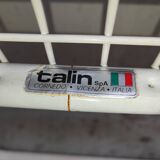 4 folding chairs Talin