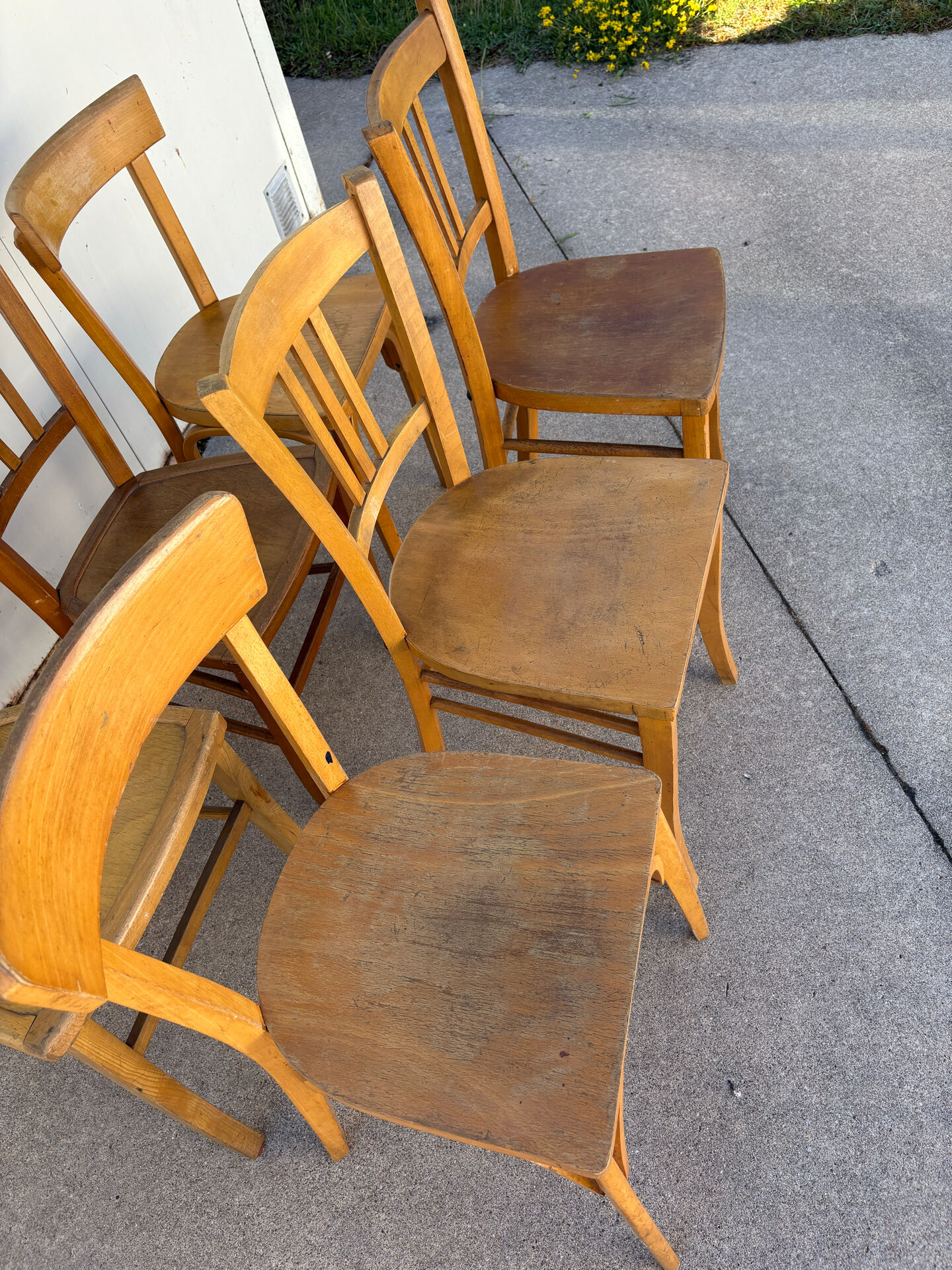 Set of 6 vintage bistro chairs