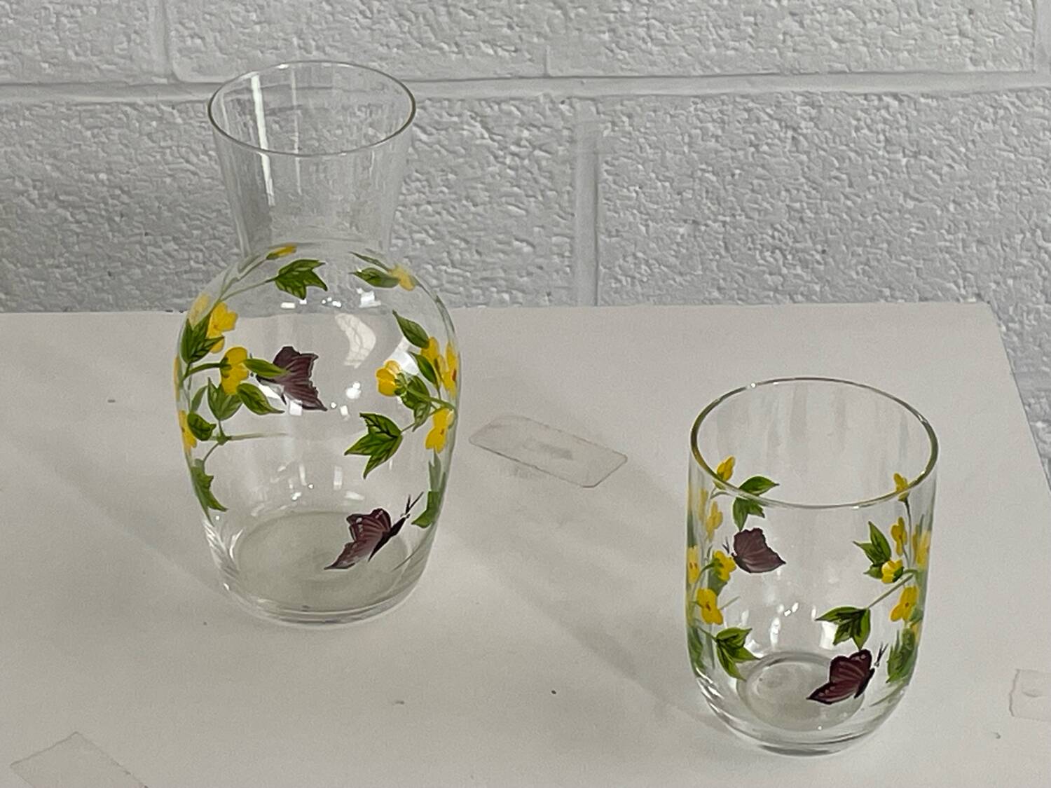 Handmade painting drink service