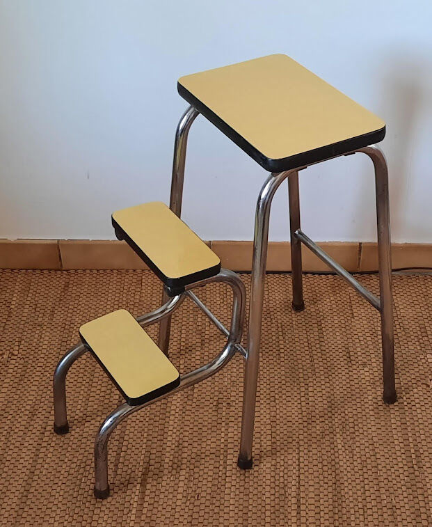 Stepladder stool