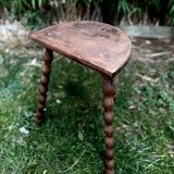 Solid wood tripod farmhouse stool