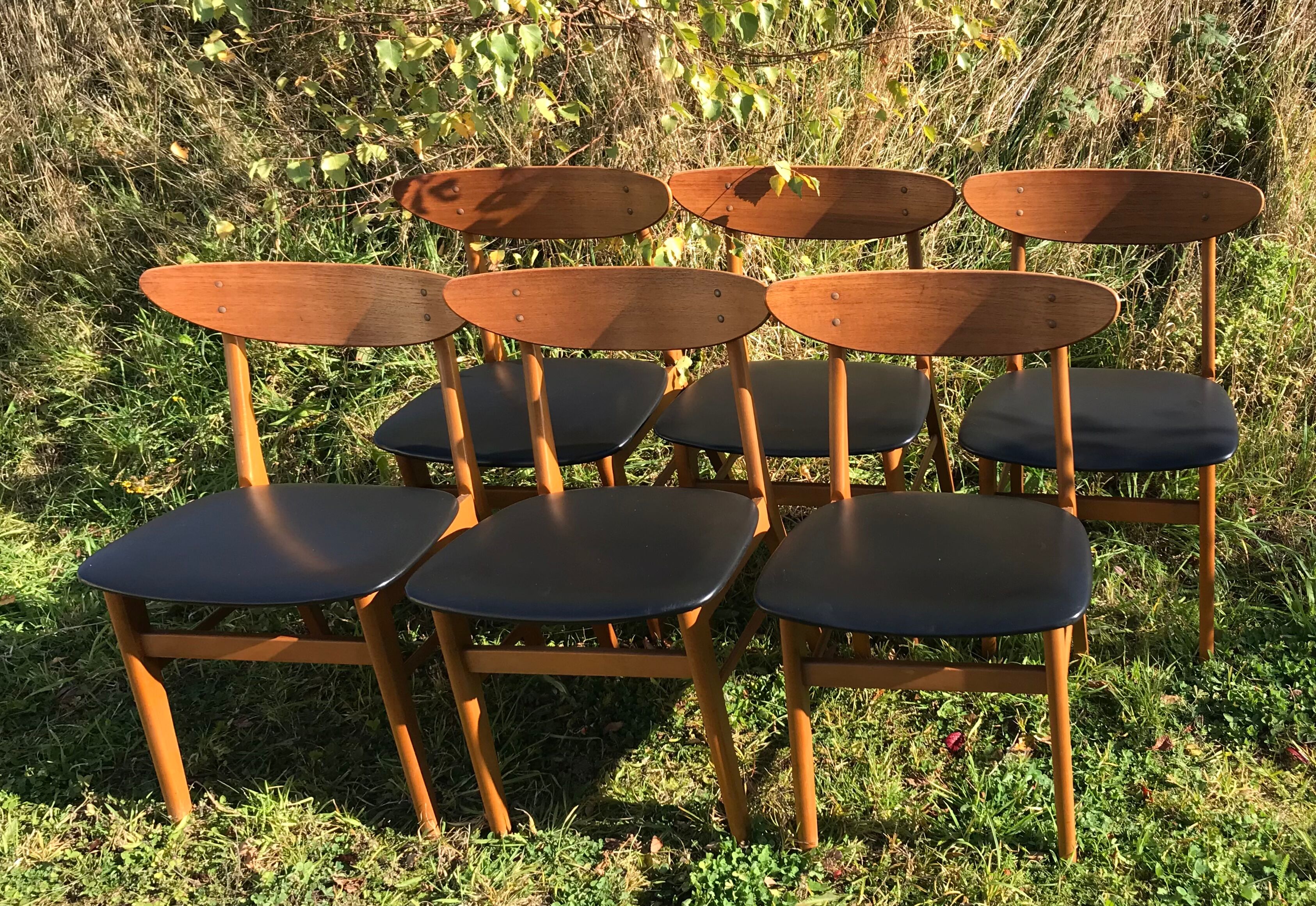 6 Scandinavian chairs