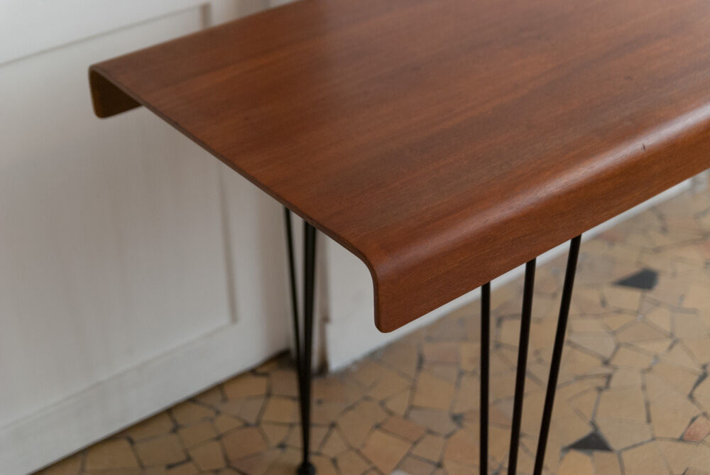 Vintage hairpin office