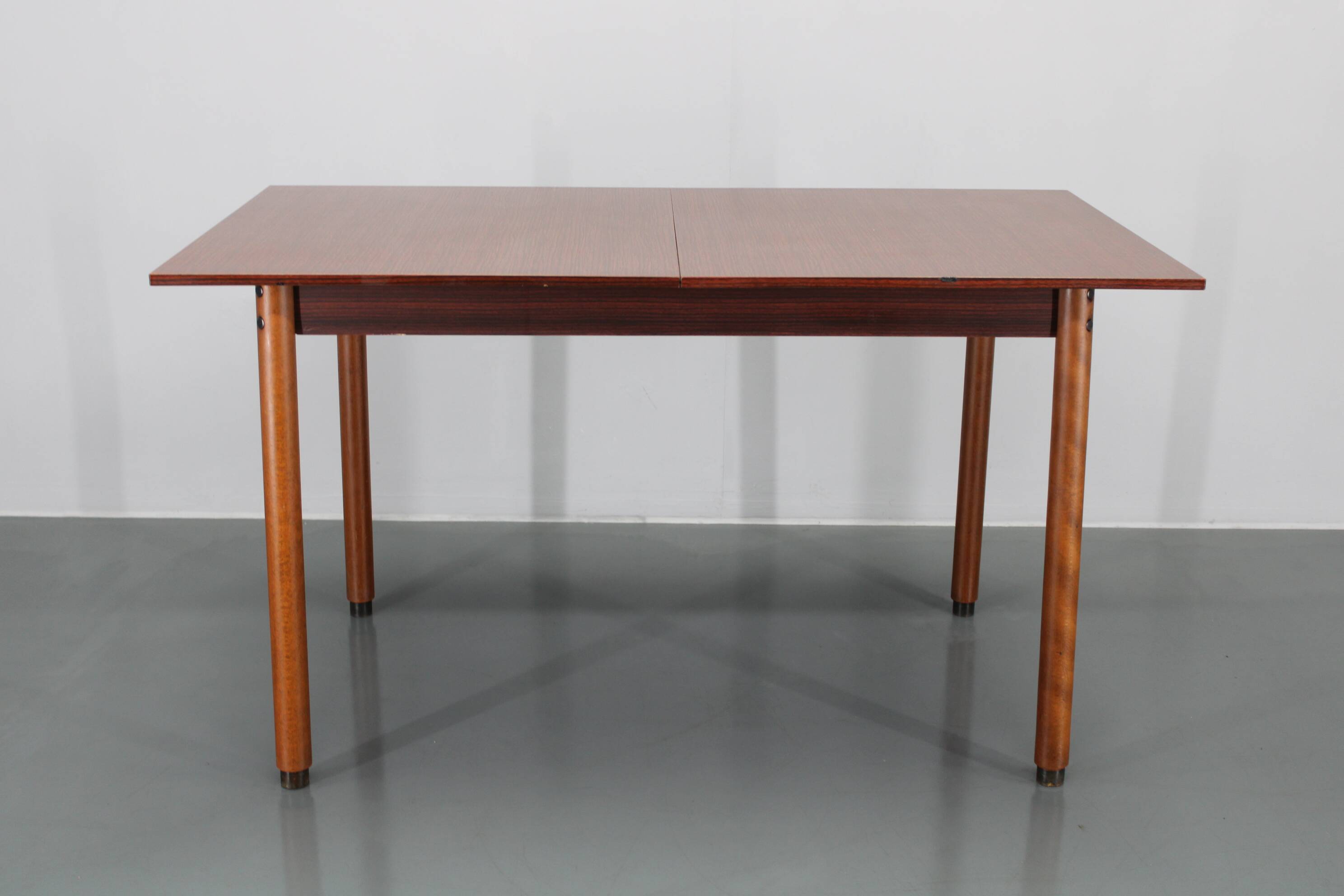 1970s Italian Extendable Dining Table