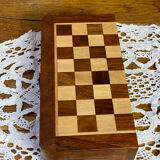 Travel chess set, in marquetry, magnetic pieces