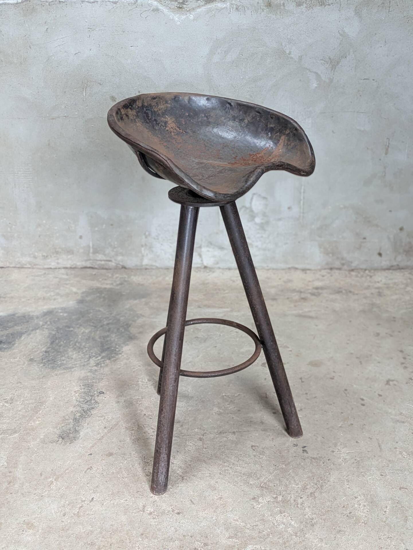 Industrial swivel stool