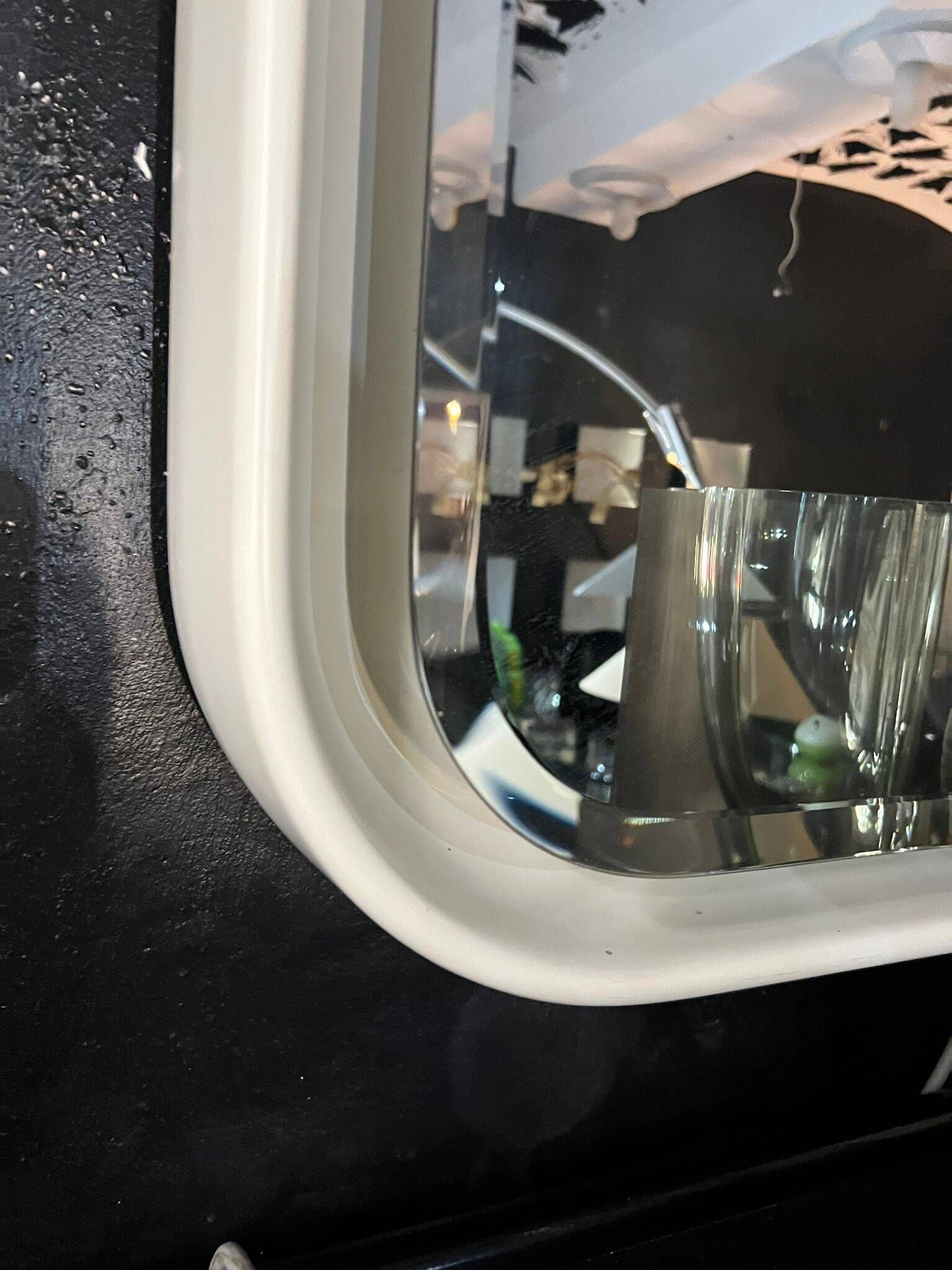 Miroir rétroéclairé en fibre de verre Italie années 70