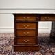 Bureau classique en cuir bordeaux Partnerdesk