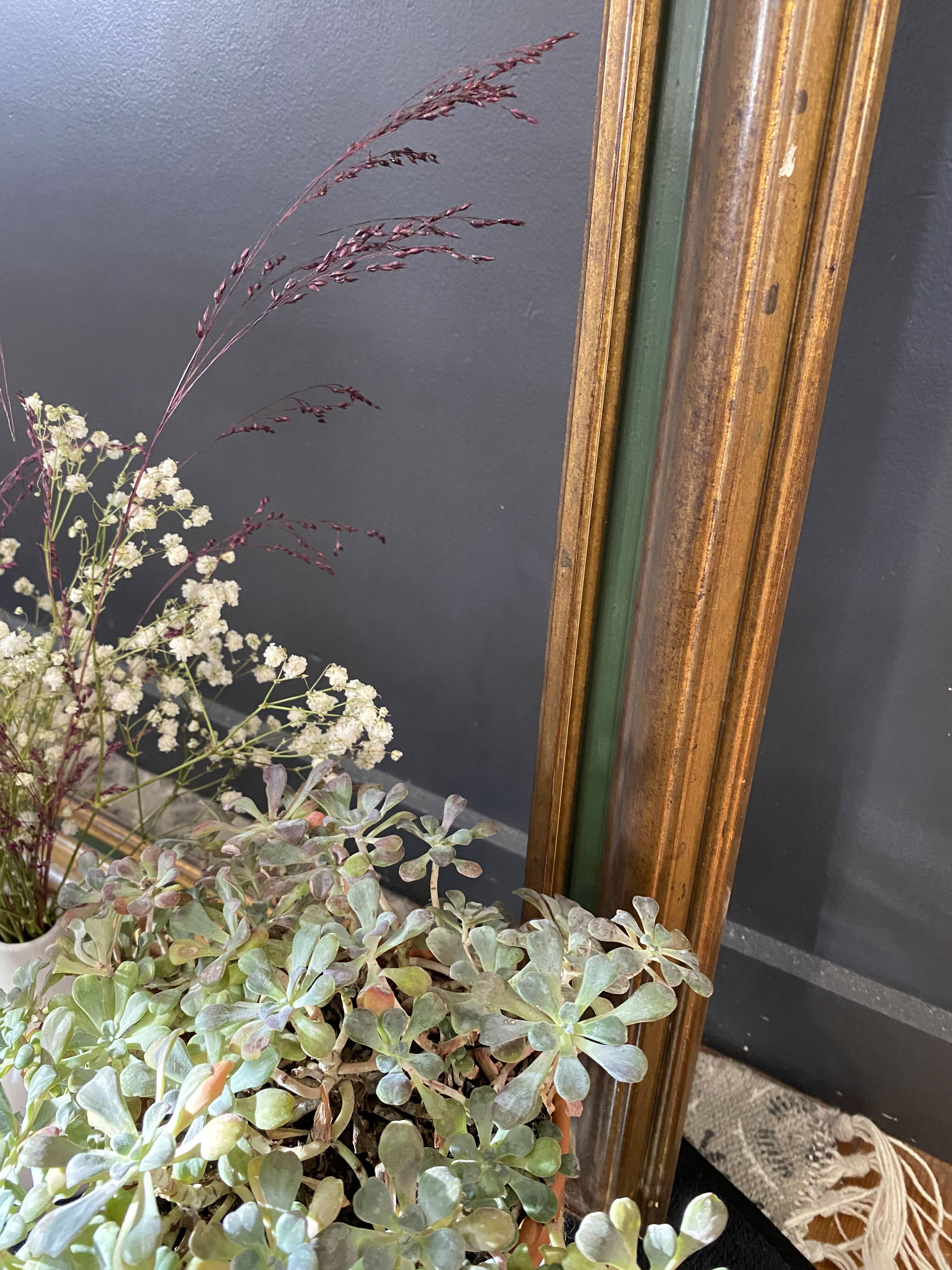 Former large-format wooden frame