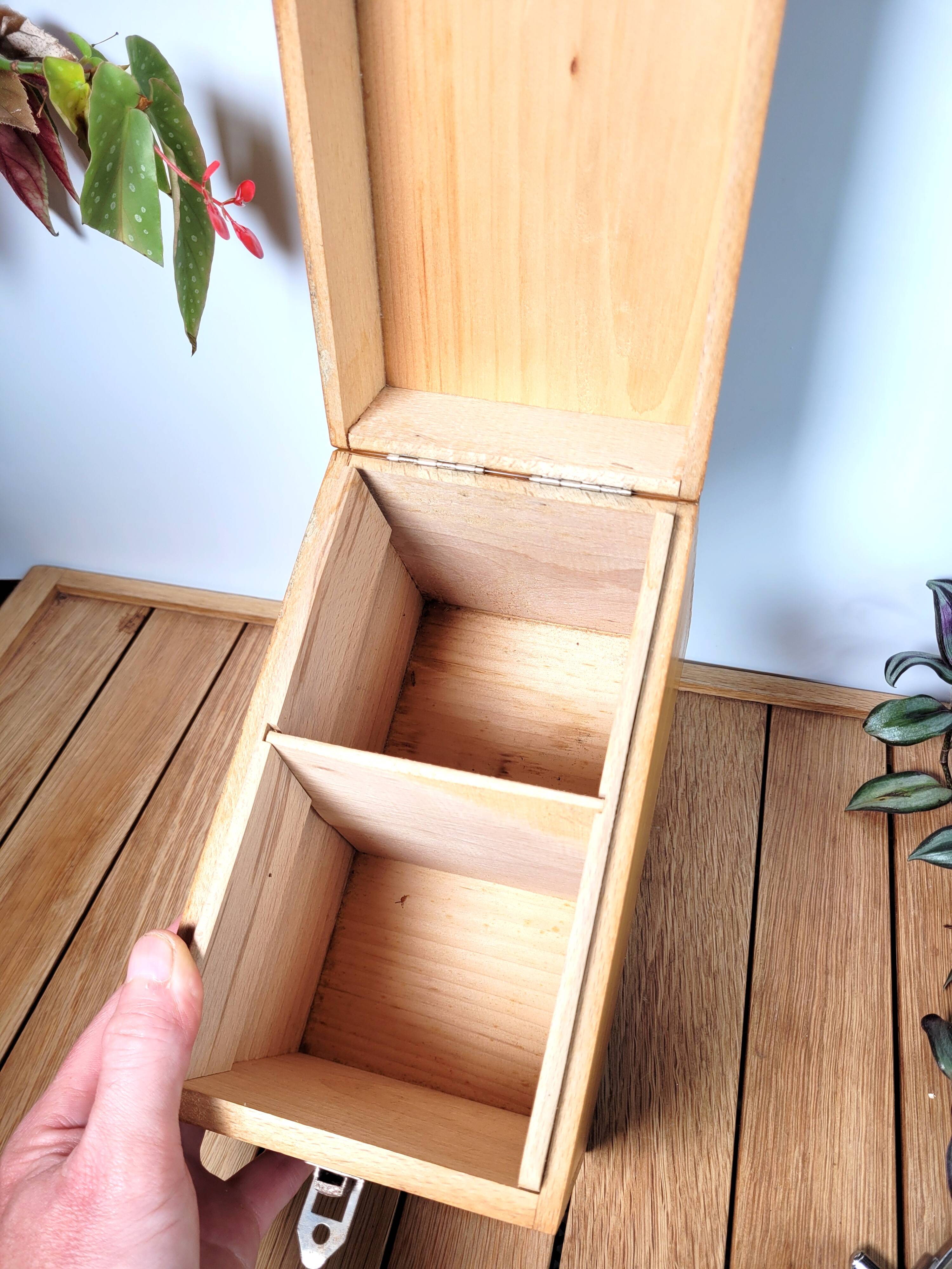 Filing box with cardboard cards 1960