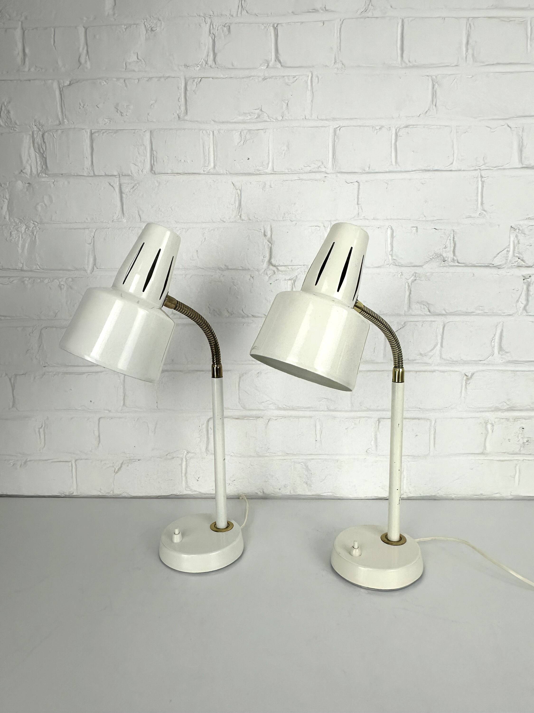 Pair of BJS desk lamps in white lacquered steel and brass – Sweden 1960s