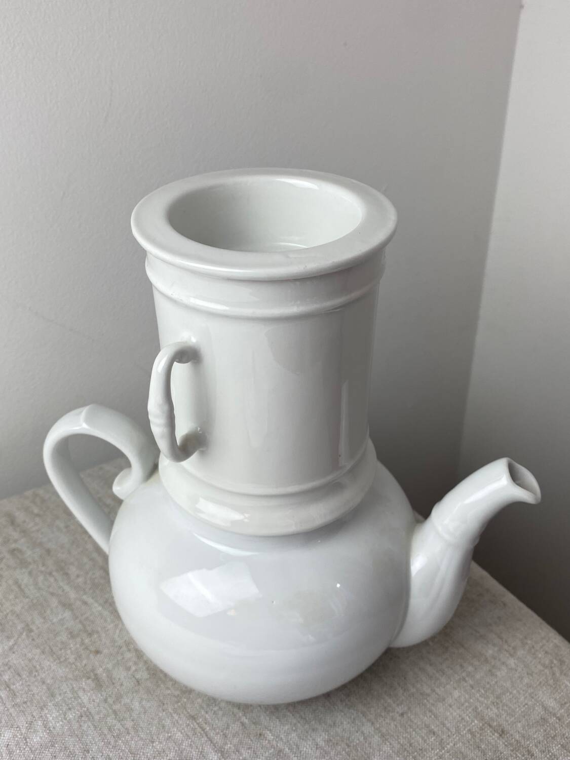 Pillivuyt France white porcelain teapot
