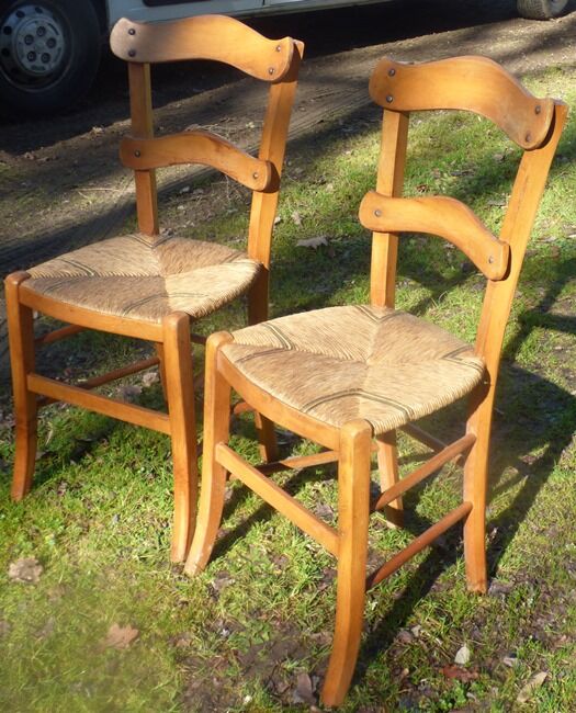 2 Solid wood straw chairs